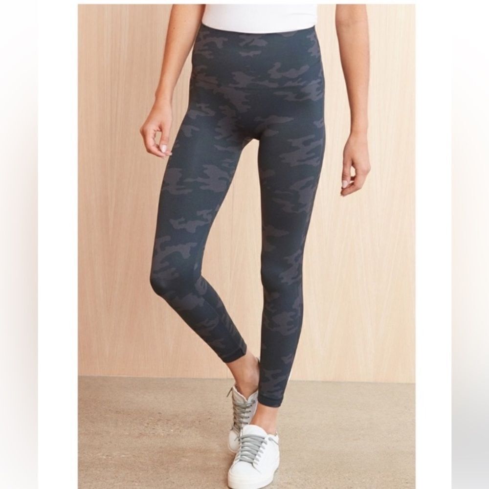 Spanx Look At Me Now Seamless Leggings Blue Camo Size 1X